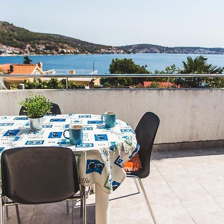 Apartmani Males Rogoznica (Sibenik-Knin) Exterior foto