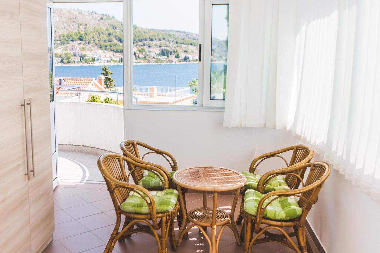 Apartmani Males Rogoznica (Sibenik-Knin) Exterior foto