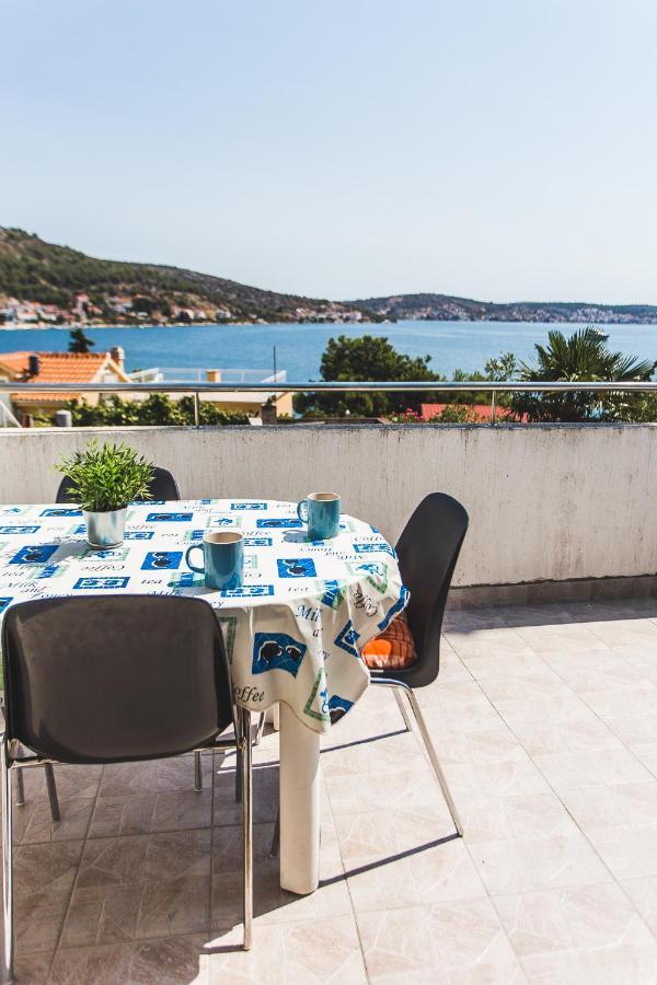 Apartmani Males Rogoznica (Sibenik-Knin) Exterior foto